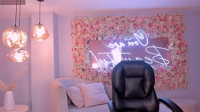 AbbyDalton online show from March 19, 5:50 pm