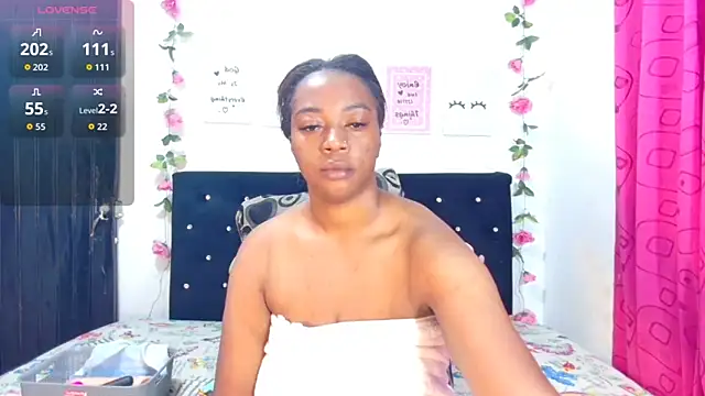 CiaraEbony online show from March 21, 1:10 am