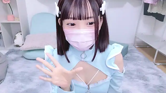 Snapshot of x-naru-x chatting on March 18, 5:31 pm x-naru-x online show from March 18, 5:31 pm