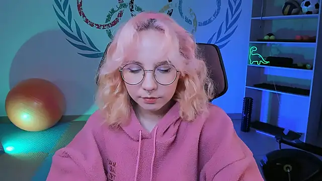 JasmineMilko online show from February 7, 5:10 am