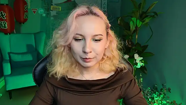 JasmineMilko online show from February 13, 5:16 am