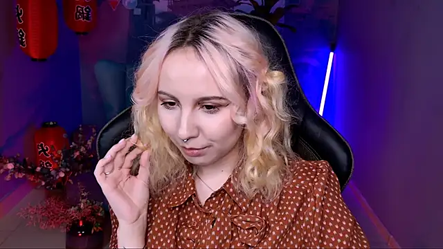 JasmineMilko online show from March 18, 11:19 am