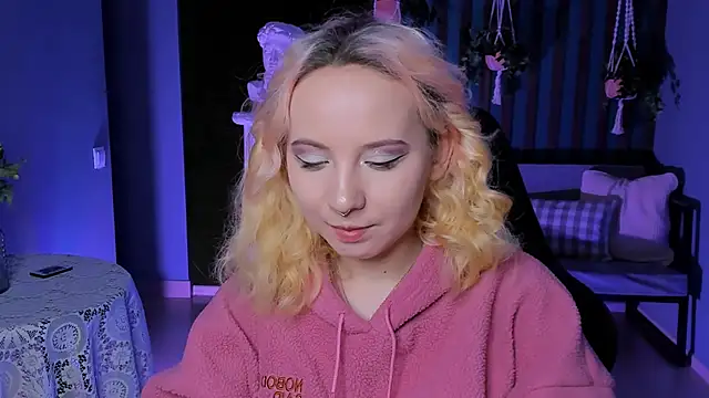 JasmineMilko online show from March 23, 5:32 am