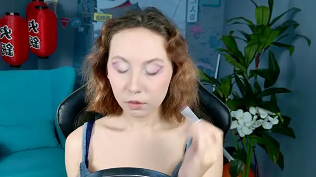 JasmineMilko online show from November 18, 5:12 am