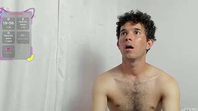 Snapshot of hghilltop chatting on October 24, 8:05 pm hghilltop online show from October 24, 8:05 pm