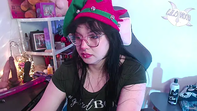 LiloMoon69 online show from December 8, 3:53 am