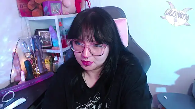 LiloMoon69 online show from December 16, 4:55 am