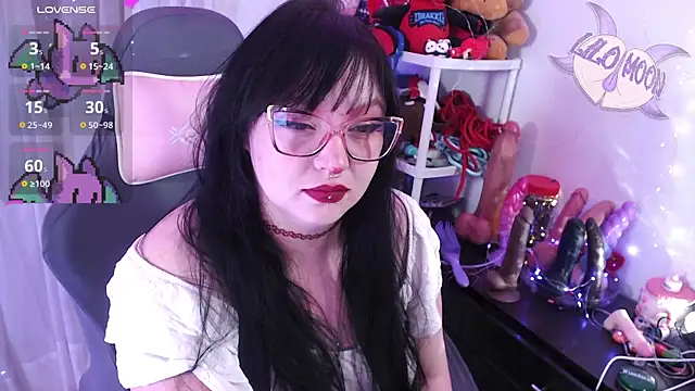 LiloMoon69 online show from March 12, 1:50 pm