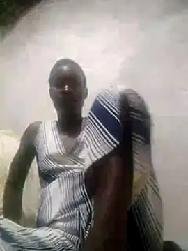 Snapshot of sexyblackya chatting on November 30, 4:11 pm sexyblackya online show from November 30, 4:11 pm