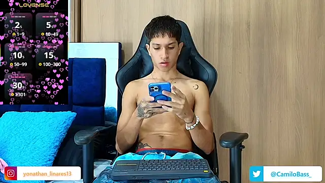  CamiloBass online show from November 9, 7:23 pm