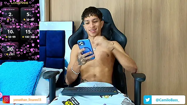  CamiloBass online show from November 29, 12:02 am