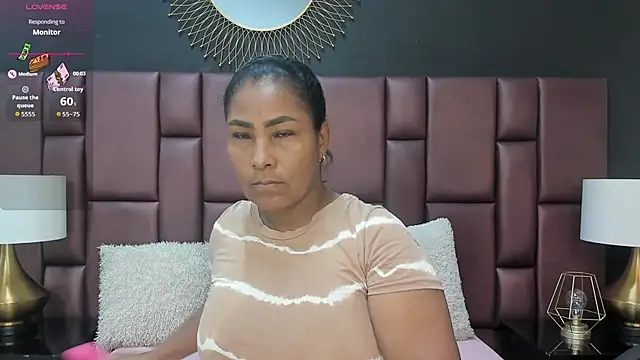 Snapshot of OliviaBurning chatting on May 1, 11:26 am OliviaBurning online show from May 1, 11:26 am