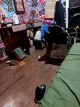 Hucharlyboym online show from October 30, 2:57 am