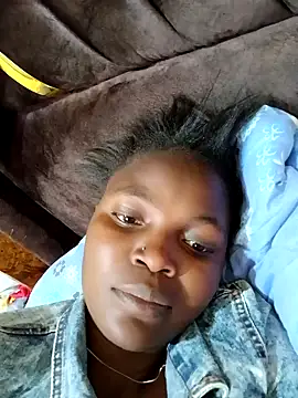 Snapshot of pretty_vivy chatting on December 28, 9:09 am pretty vivy online show from December 28, 9:09 am