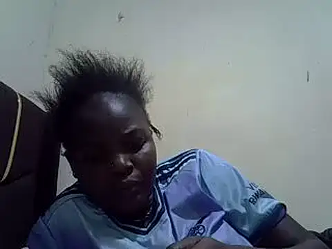 Snapshot of pretty_vivy chatting on February 17, 5:43 pm pretty vivy online show from February 17, 5:43 pm