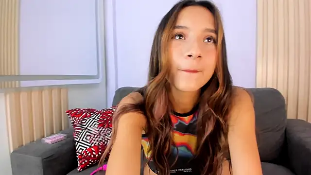 Snapshot of NicoleHaley chatting on March 6, 8:59 pm NicoleHaley online show from March 6, 8:59 pm