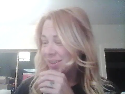 burrkitty online show from October 13, 7:30 am