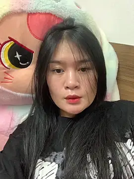 Snapshot of Zeni_fer chatting on March 4, 8:20 am Zeni fer online show from March 4, 8:20 am