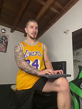 Valentino Xander online show from November 7, 12:43 am