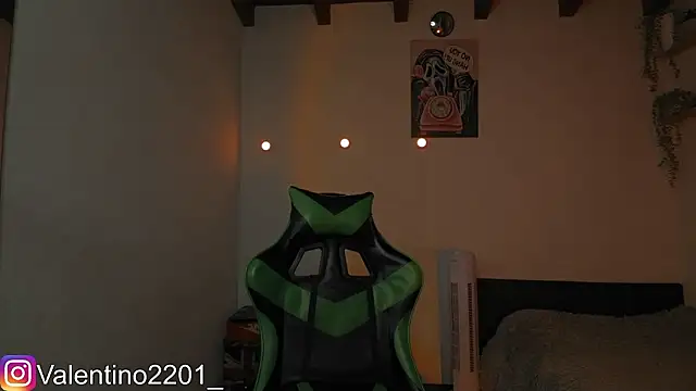 Valentino Xander online show from March 15, 3:01 am