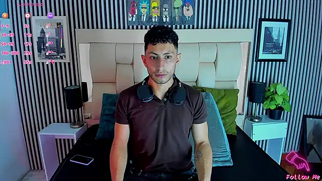 Piggy Eddy online show from November 7, 2:28 pm