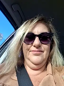 Snapshot of Mara-24 chatting on October 23, 7:07 am Mara-24 online show from October 23, 7:07 am