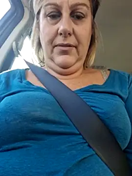 Snapshot of Mara-24 chatting on November 12, 9:53 am Mara-24 online show from November 12, 9:53 am