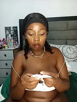 bigbootyboohle online show from February 4, 6:27 pm