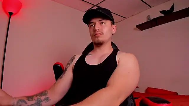 Snapshot of james_connor2 chatting on October 17, 6:32 pm james connor2 online show from October 17, 6:32 pm