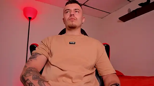 Snapshot of james_connor2 chatting on October 22, 7:46 pm james connor2 online show from October 22, 7:46 pm