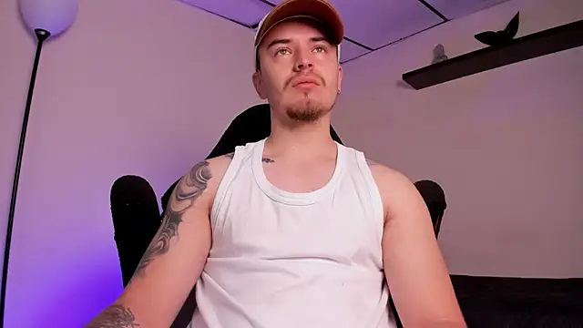 Snapshot of james_connor2 chatting on November 30, 2:54 pm james connor2 online show from November 30, 2:54 pm