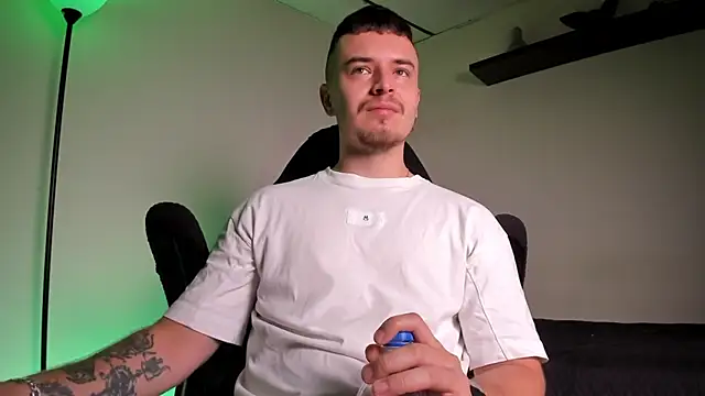 james connor2 online show from February 8, 3:26 pm