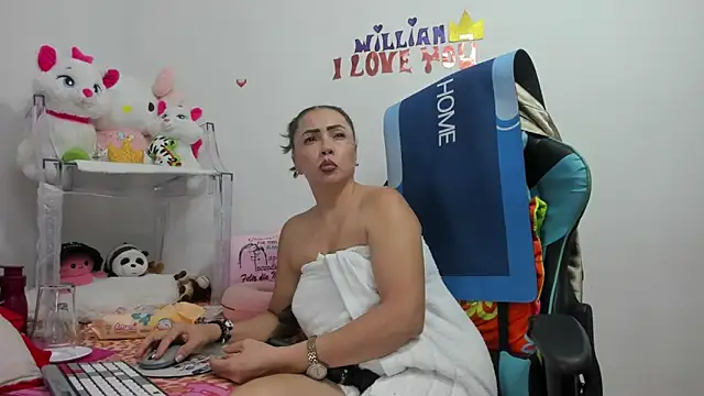 GatitaSexy Hotwet4u online show from February 12, 12:16 am