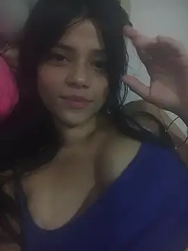 Snapshot of klaristote chatting on October 24, 2:52 am klaristote online show from October 24, 2:52 am
