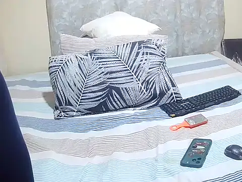 slender sweet online show from April 16, 12:06 pm