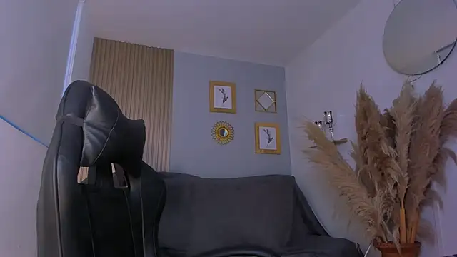 NatyFerrer  online show from October 31, 10:49 am