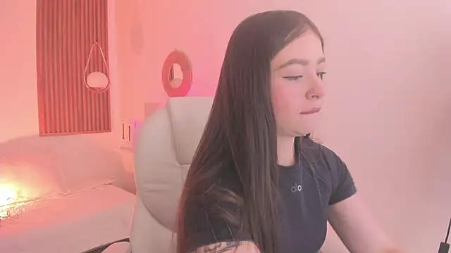 TiffanyWright online show from September 23, 1:58 pm