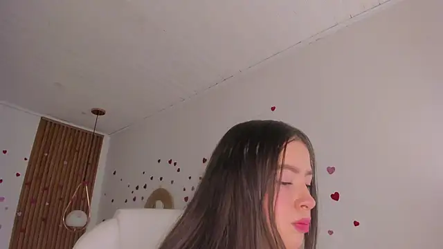 TiffanyWright online show from March 1, 1:35 pm