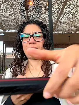 ValeriEvan online show from November 10, 8:30 pm