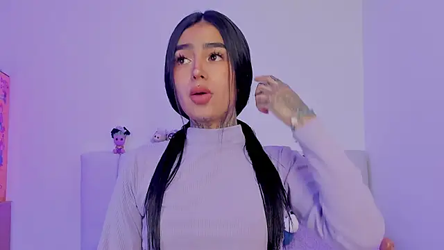 Snapshot of shadowcatt_ chatting on October 16, 7:37 pm shadowcatt online show from October 16, 7:37 pm