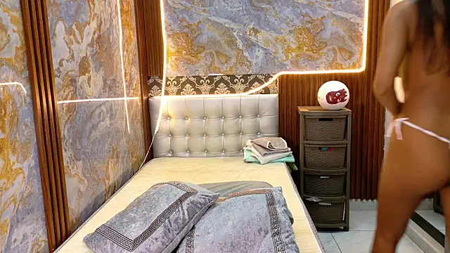  Jessi29  online show from November 9, 9:13 pm