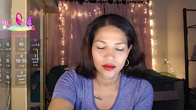 makennaa  online show from October 10, 9:52 am