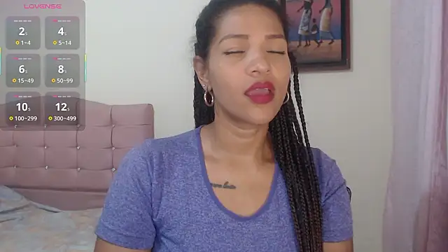 Snapshot of makennaa_ chatting on February 12, 9:37 am makennaa online show from February 12, 9:37 am