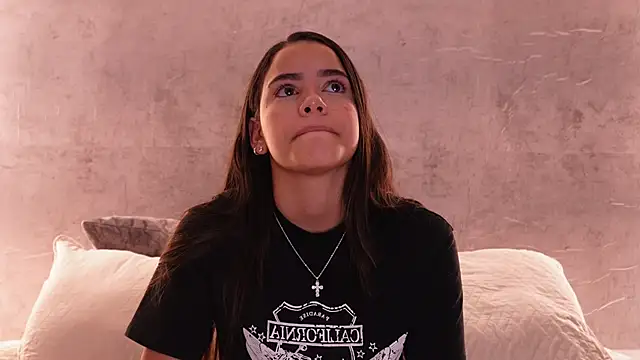 Nicky and Blake online show from October 7, 5:54 pm