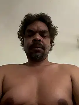 Snapshot of Wazz_Handsome chatting on November 24, 4:23 am Wazz Handsome online show from November 24, 4:23 am