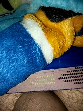 slawlargo01 online show from March 5, 8:10 am