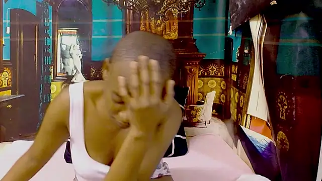 Snapshot of EbonyOlive69 chatting on June 16, 5:48 pm EbonyOlive69 online show from June 16, 5:48 pm