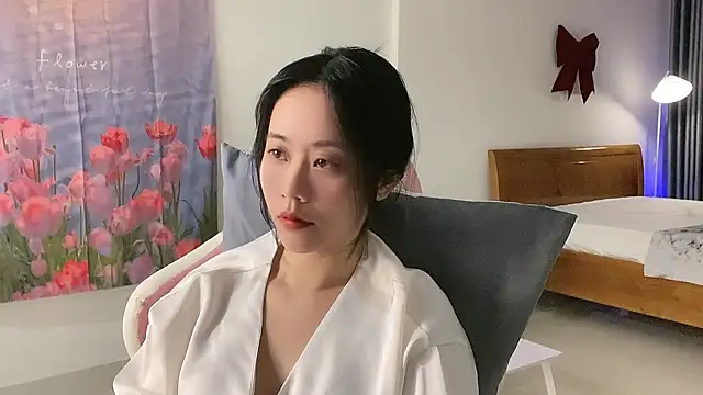 -rosiie- online show from February 28, 3:04 pm