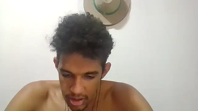 Snapshot of RenziTatte chatting on October 15, 12:38 pm RenziTatte online show from October 15, 12:38 pm