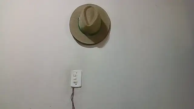 Snapshot of RenziTatte chatting on October 28, 11:25 am RenziTatte online show from October 28, 11:25 am